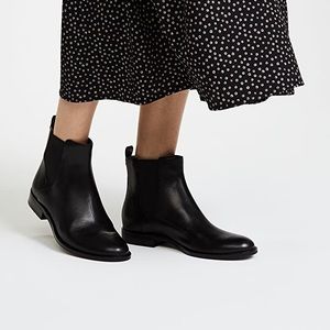 MICHAEL Michael Kors Thea Chelsea Boots